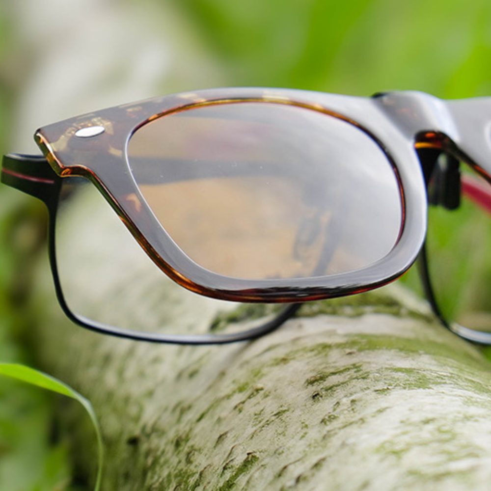 Nakładki na okulary przeciwsłoneczne – czy to dobra alternatywa dla okularów przeciwsłonecznych?